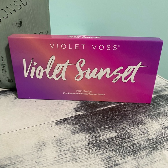 Violet Voss Violet Sunset Eyeshadow Palette - Picture 7 of 7